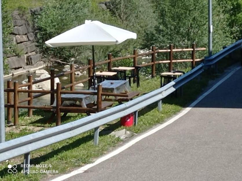Lo Zodiaco Hotel Roncobillaccio Kültér fotó
